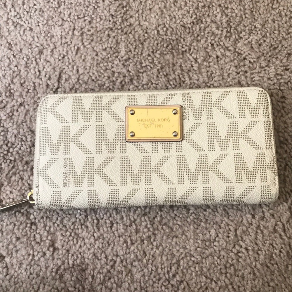 Michael Kors wallet